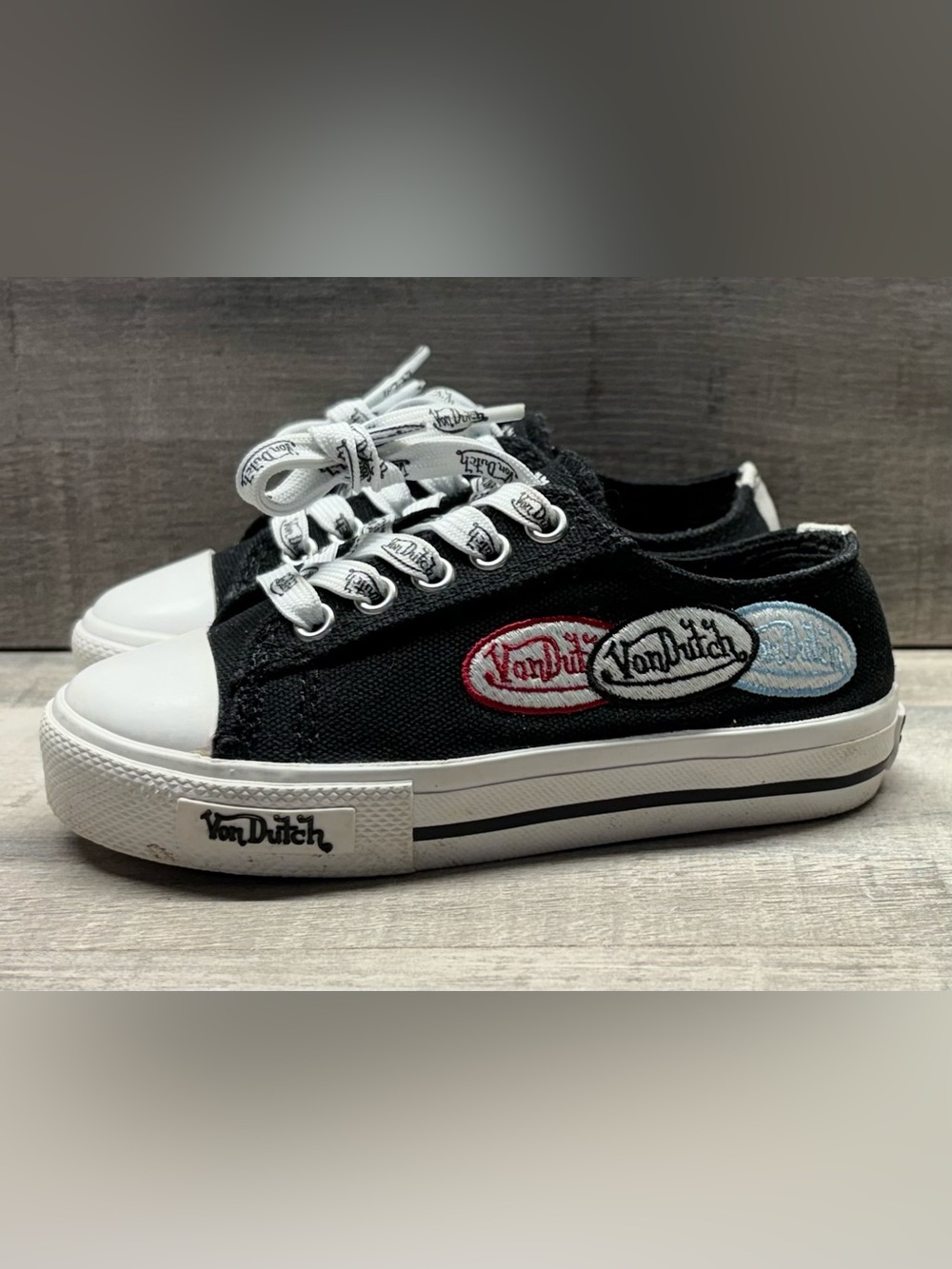 Von Dutch Kids Black and White Canvas Low-Top Sneakers with Logo Patches